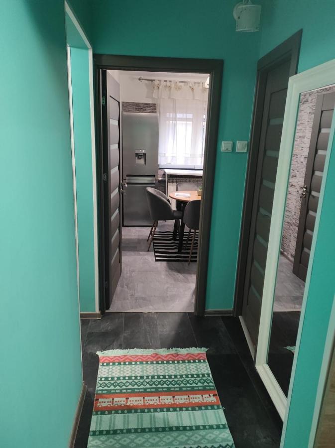 Private Room Near 3 Min Metrou Crangasi, 40 M2 Bucharest Exterior photo