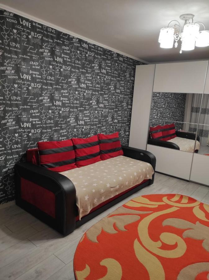 Private Room Near 3 Min Metrou Crangasi, 40 M2 Bucharest Exterior photo
